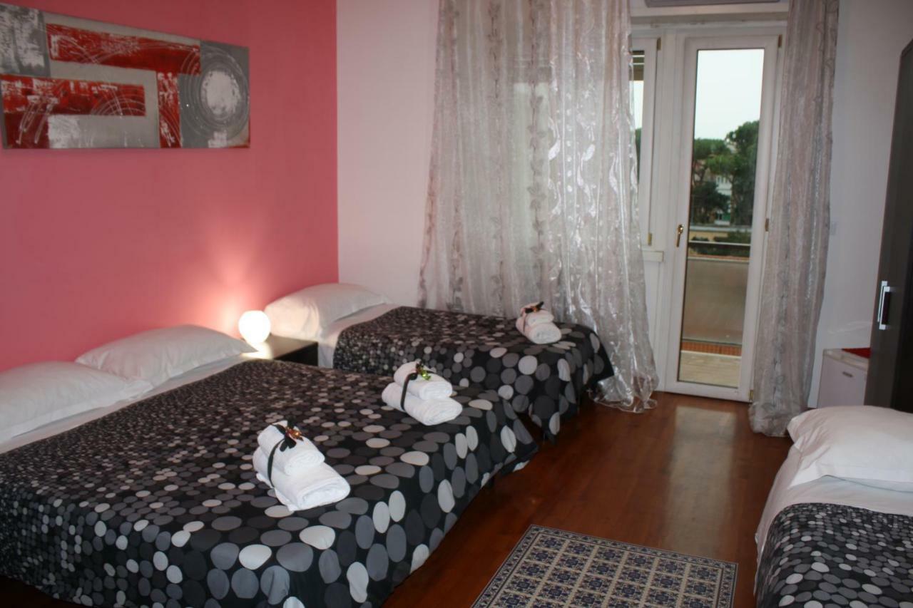 Cornelia Relais Bed & Breakfast Rome Bagian luar foto